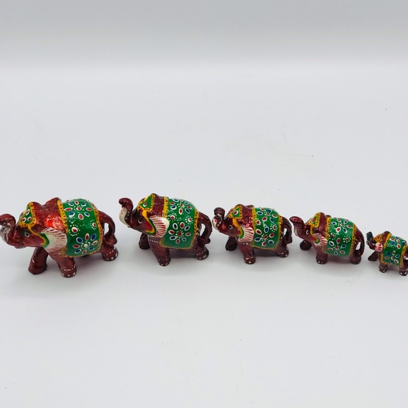 Good Luck Elephant parade 5 enumal graduated elephant figures. - Picture 2 of 7